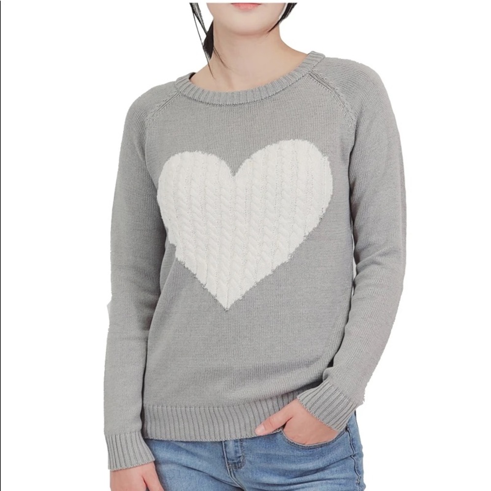 YEMAK Women's Long Sleeve Crewneck Cute Heart Cable Knit Pullover Sweater